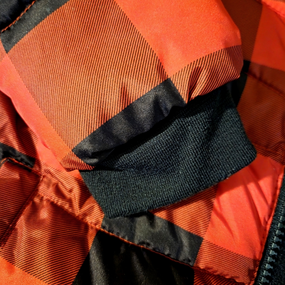 Swiss Tech Red and Black Kids Puffer Jacket - Picture 2 of 5